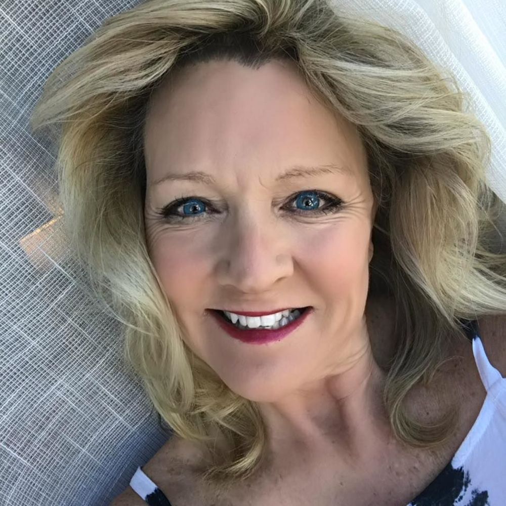 Meet your Posher, Holly